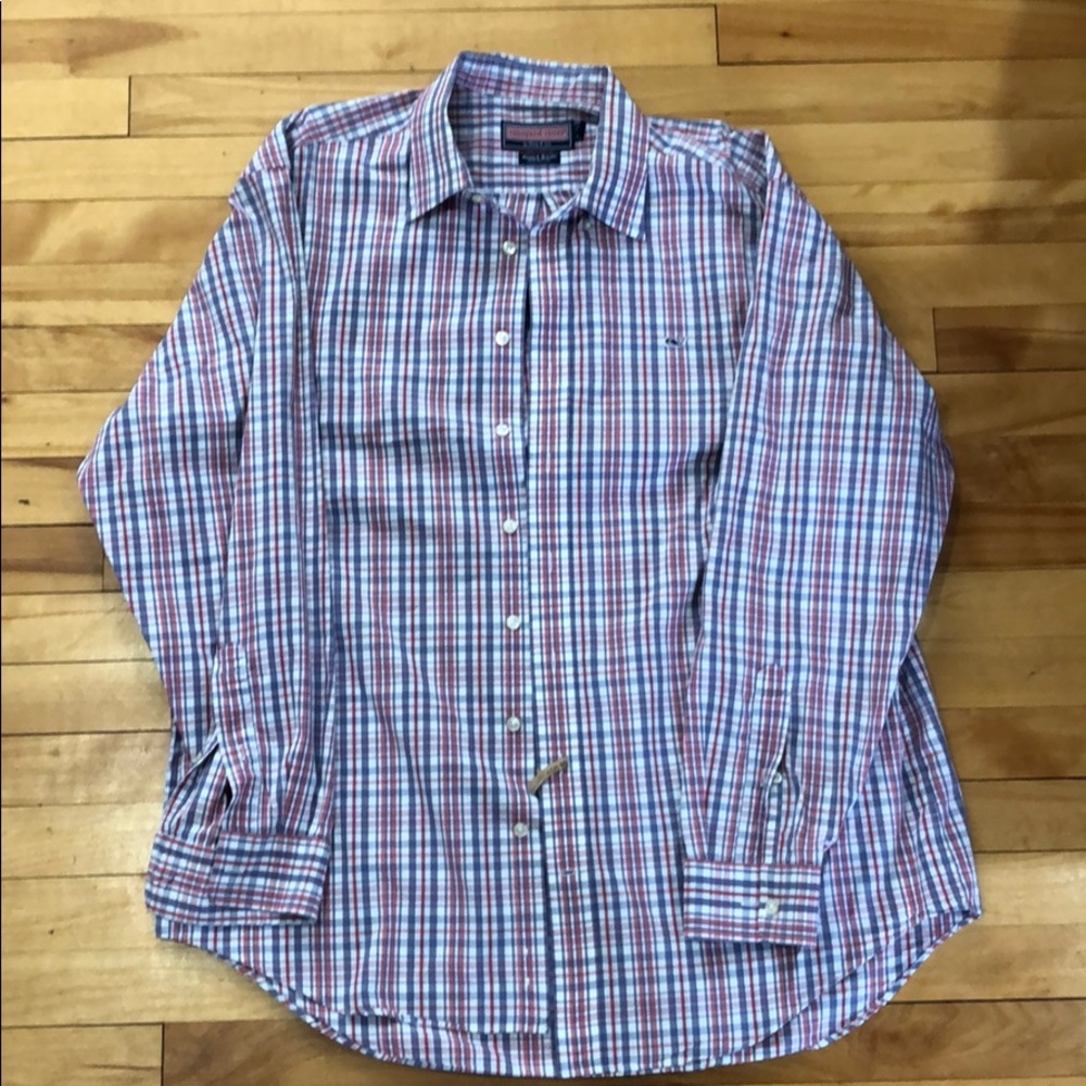 Vineyard Vine’s men’s large button down